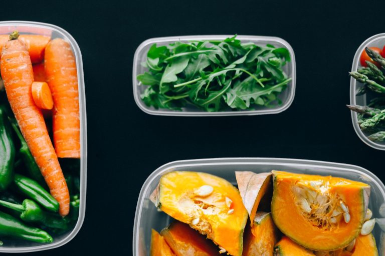 Organic Food for Gut Health: A Clean Eating Guide to Healthy Weight Loss