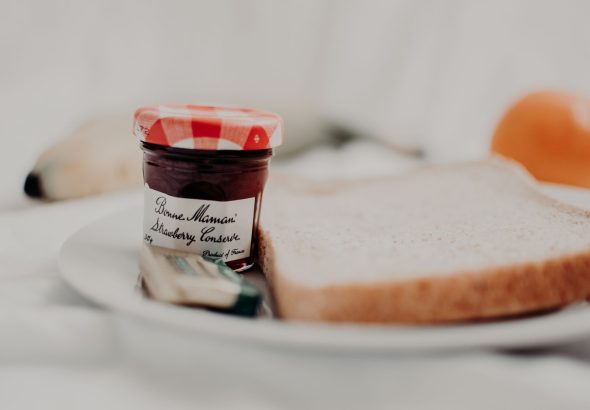 Organic Breakfast Ideas for Energy: Clean Eating Choices That Support Healthy Weight Loss