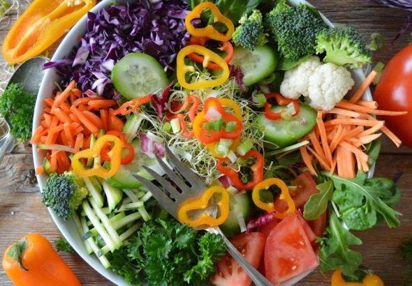 Organic Food and Clean Eating for Weight Loss: A Healthy Diet Guide for Gut Health and Lasting Energy