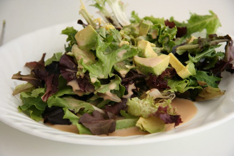 Organic Foods for Gut Health: A Clean Eating Guide to Better Digestion and Healthy Weight Loss