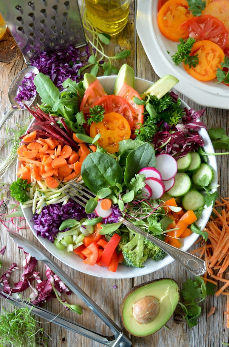 Organic Food for Gut Health: A Clean Eating Guide to Better Digestion, Weight Loss, and a Healthier Lifestyle
