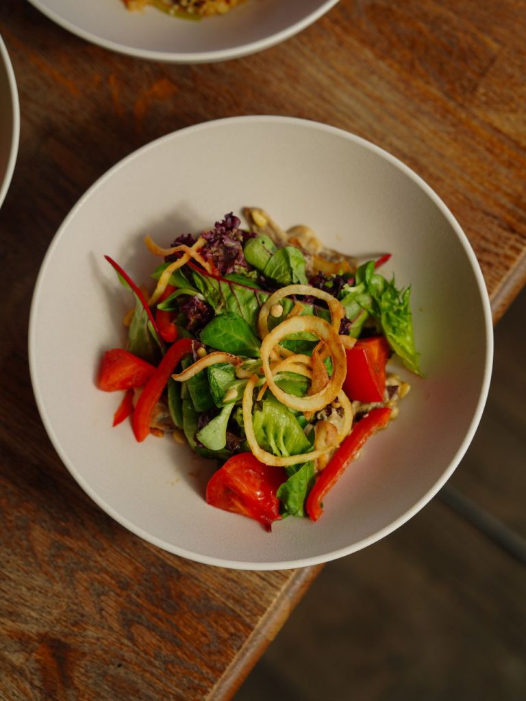 Organic Food for Gut Health: A Clean Eating Guide to Weight Loss and Better Nutrition
