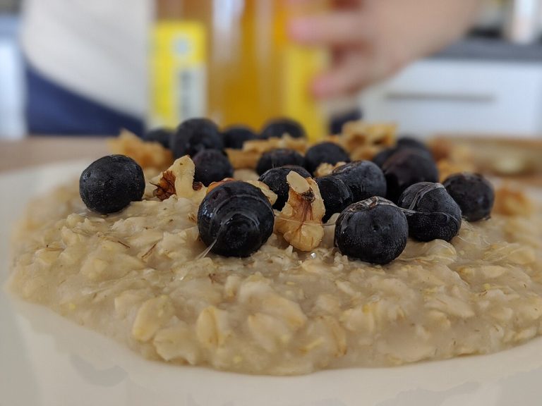 Overnight Oats with Organic Berries, Four Ways