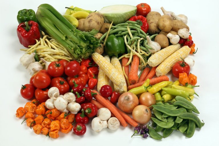 Organic Food for Gut Health: A Clean Eating Healthy Diet for Weight Loss, Better Nutrition, and Daily Balance