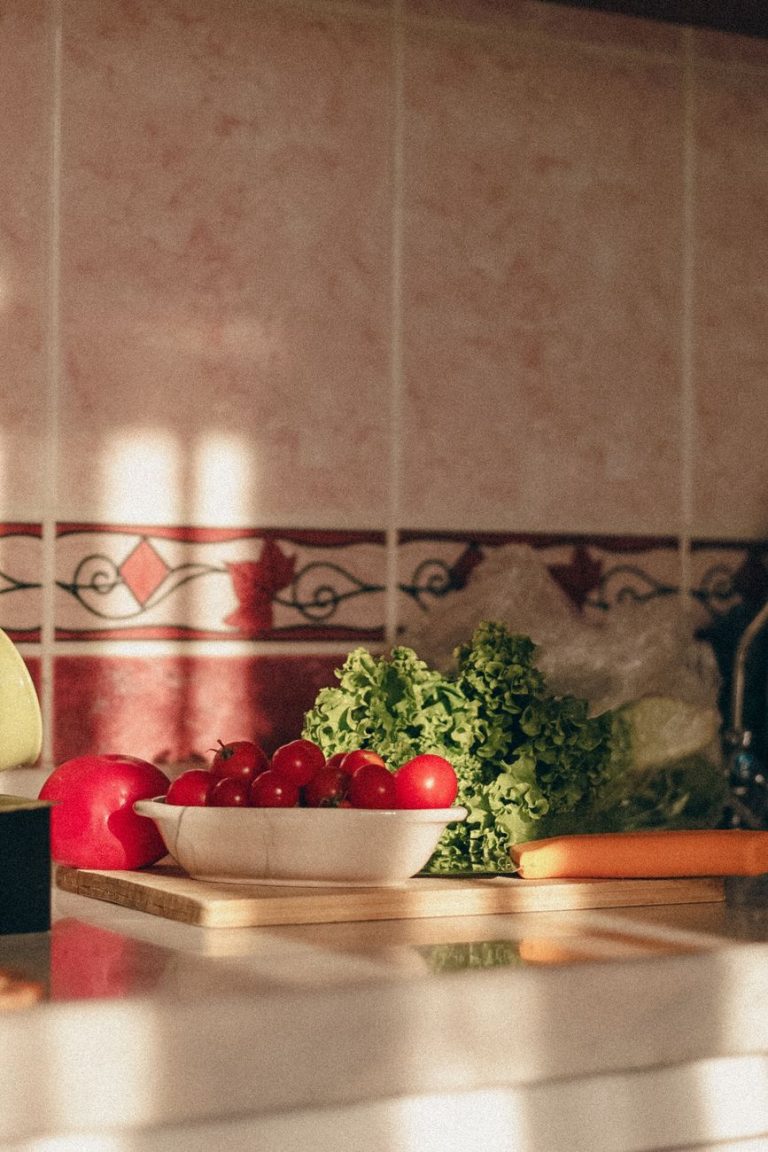 Organic Food for a Healthier Gut: Clean Eating Habits That Support Weight Loss and Lasting Wellness