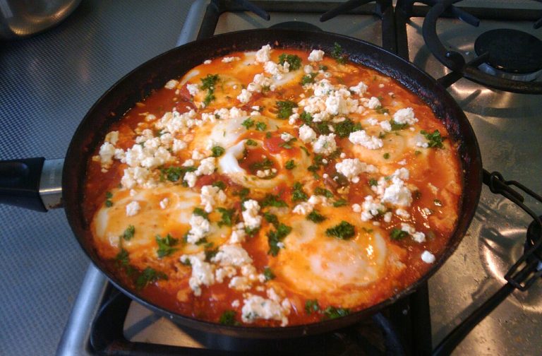 Easy Shakshuka with Peppers and Feta
